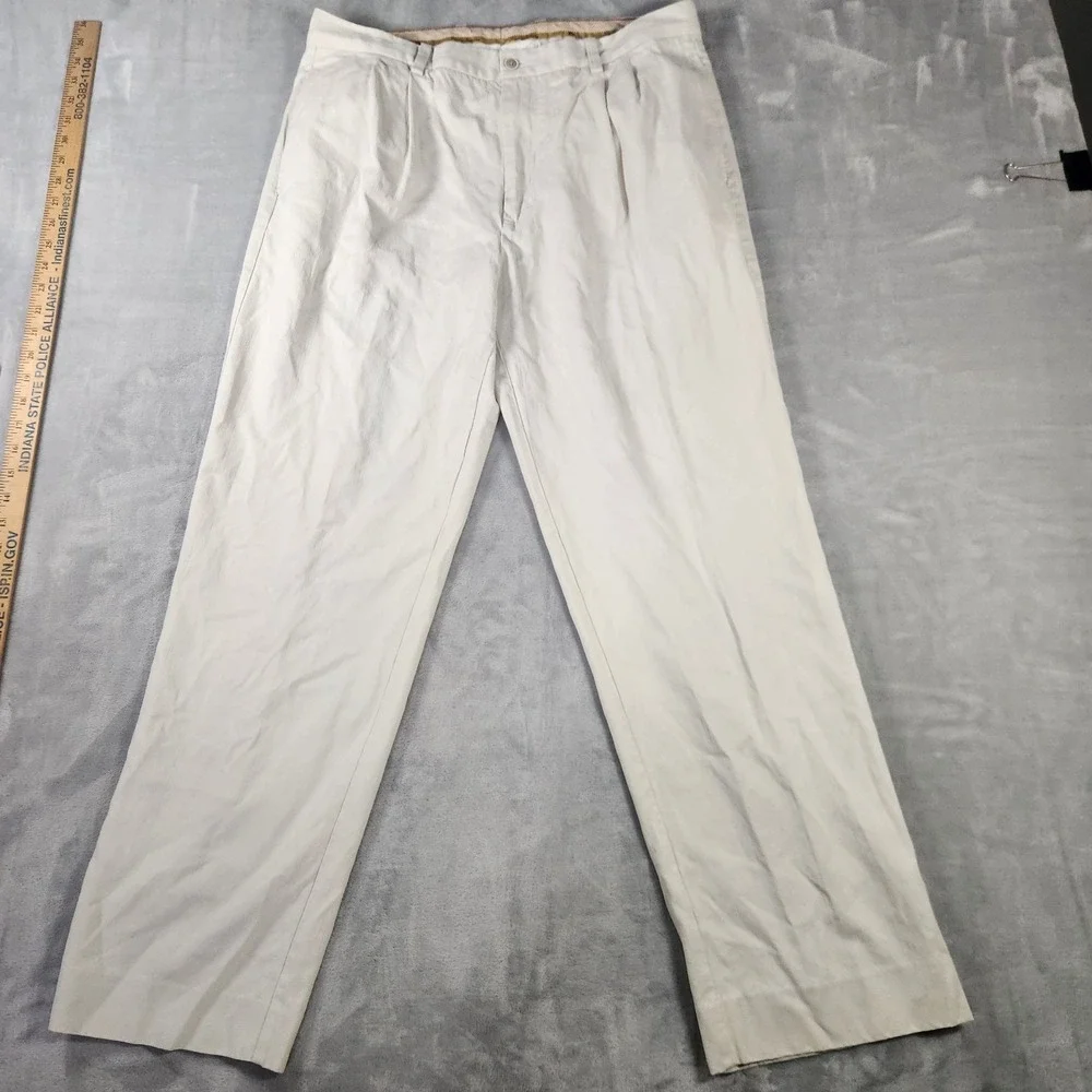 Tommy‎ Bahama Silk/Bamboo Pleated Front Chino Style Pants. Ivory, 35X32. EUC!!